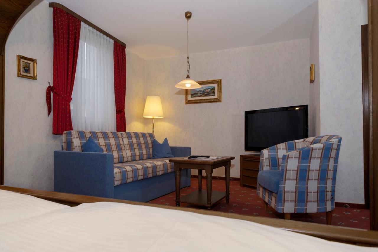 Hotel Gondel Altenkunstadt Екстериор снимка