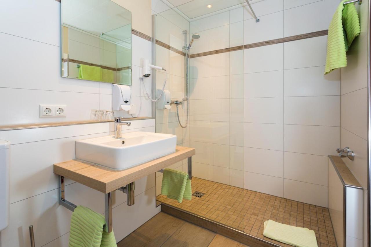 Hotel Gondel Altenkunstadt Екстериор снимка