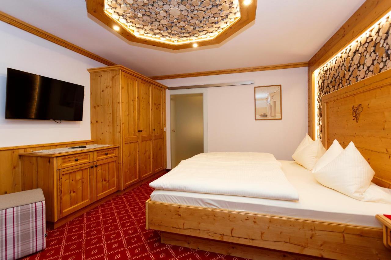 Hotel Gondel Altenkunstadt Екстериор снимка