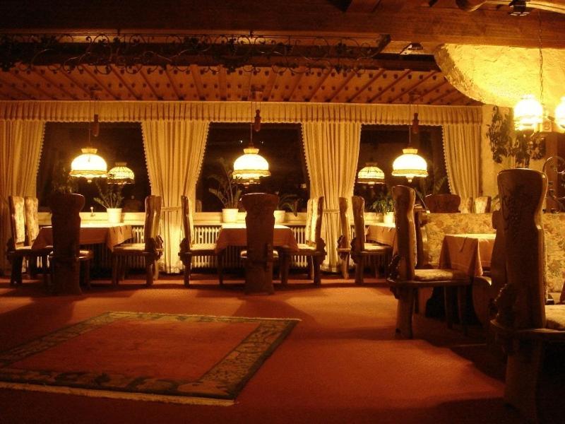 Hotel Gondel Altenkunstadt Екстериор снимка