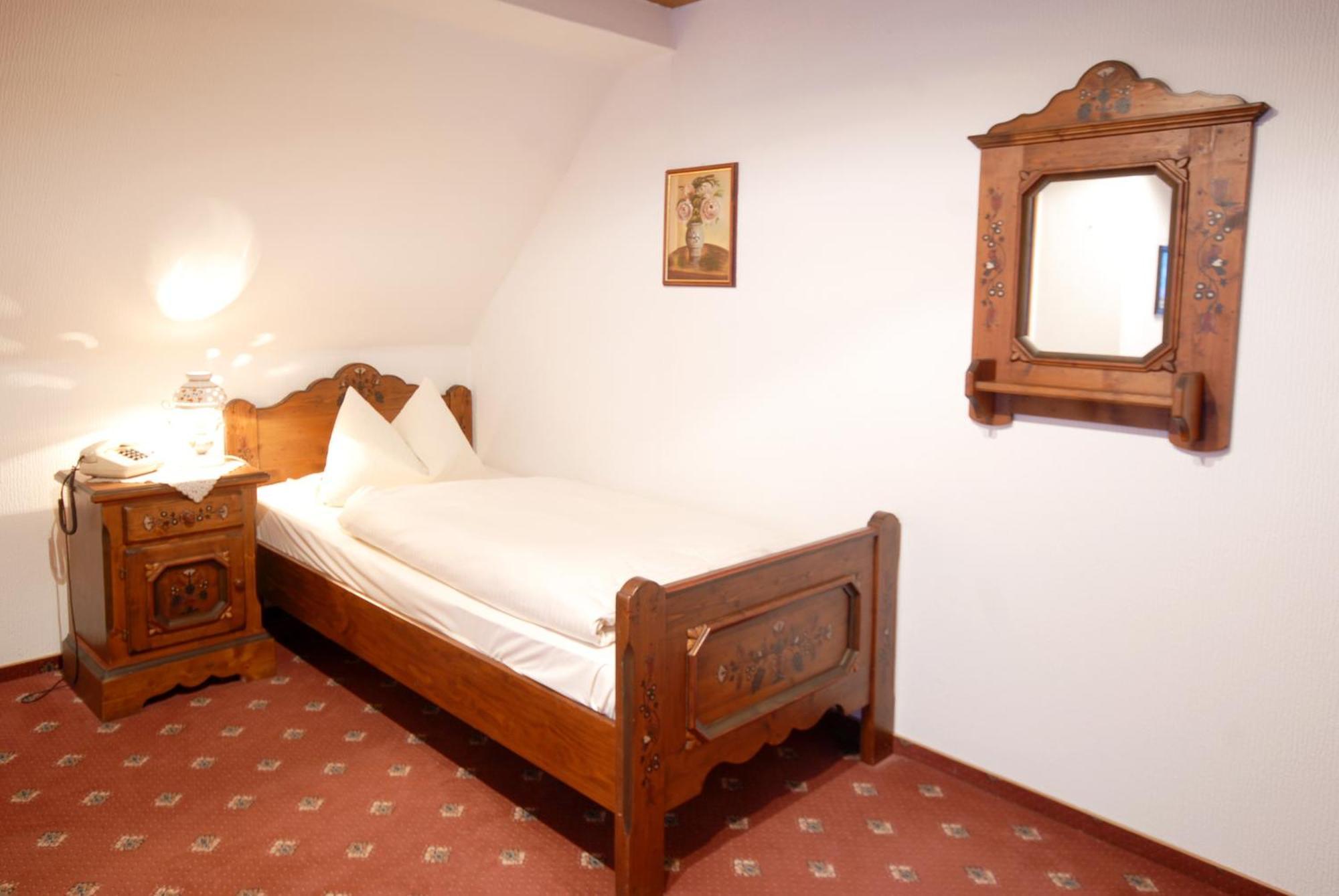 Hotel Gondel Altenkunstadt Екстериор снимка