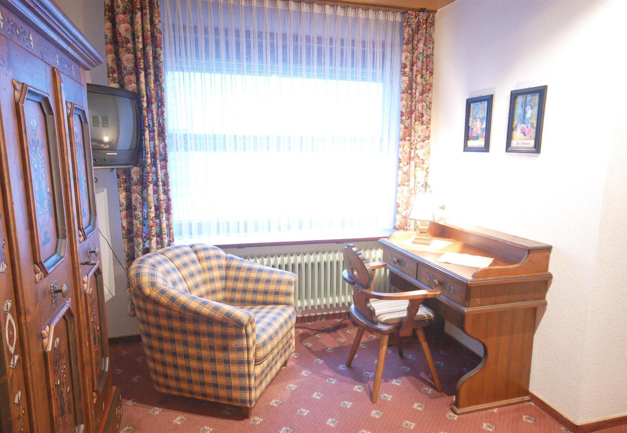 Hotel Gondel Altenkunstadt Екстериор снимка