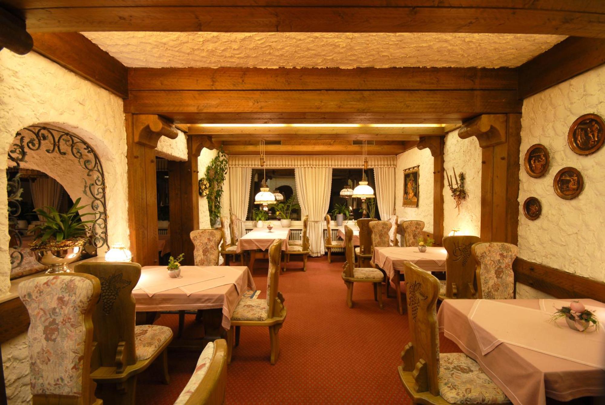 Hotel Gondel Altenkunstadt Екстериор снимка