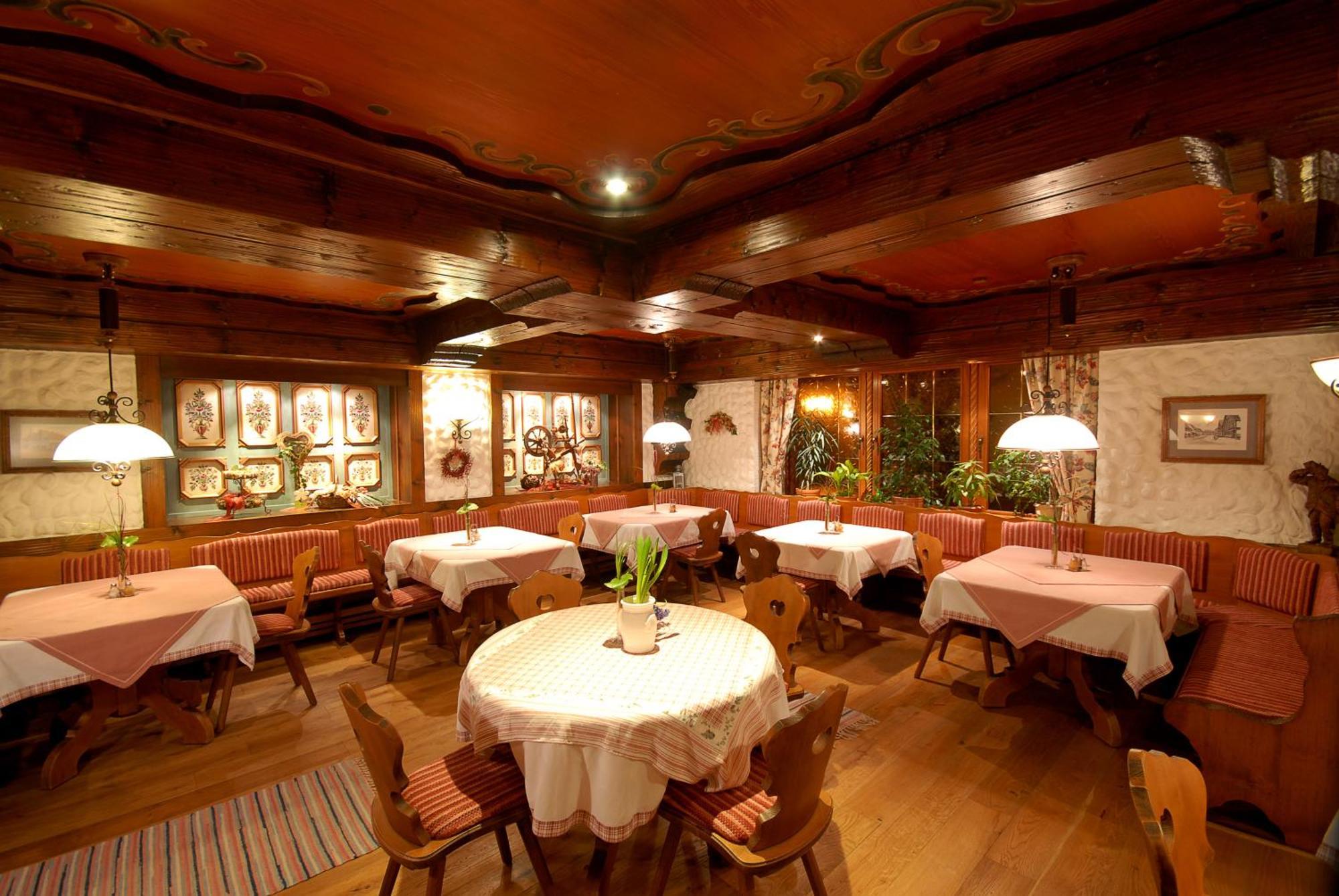 Hotel Gondel Altenkunstadt Екстериор снимка