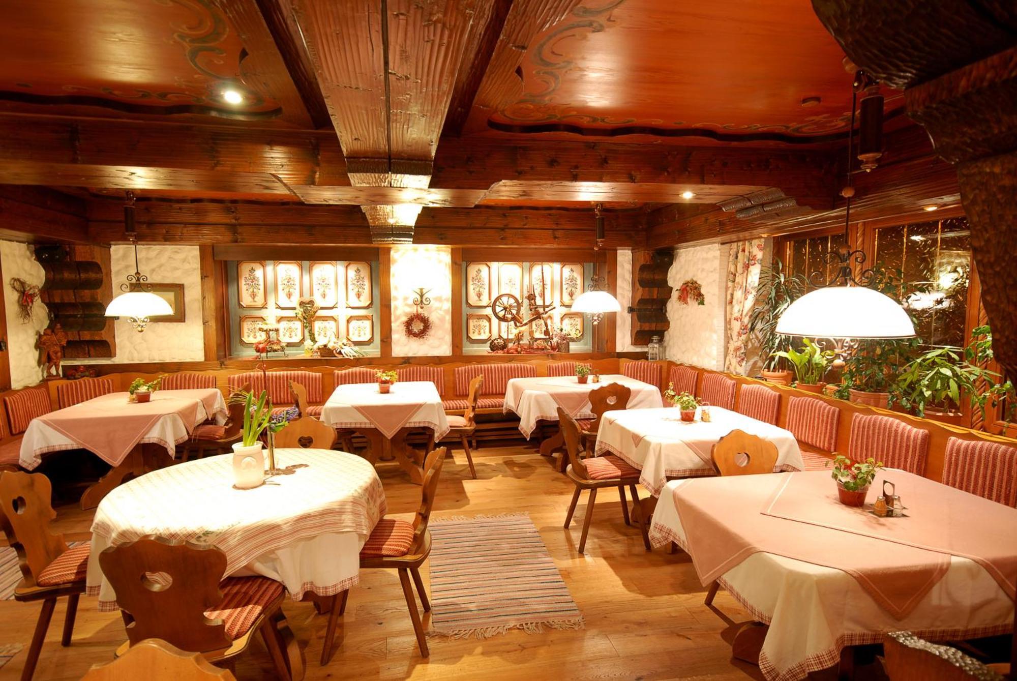Hotel Gondel Altenkunstadt Екстериор снимка