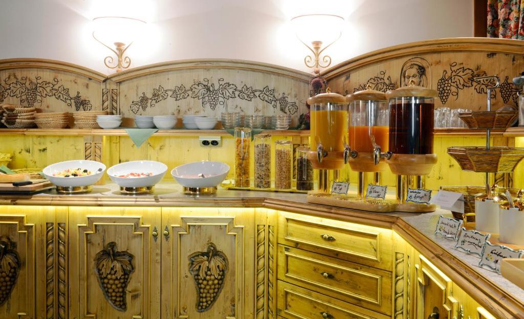 Hotel Gondel Altenkunstadt Екстериор снимка