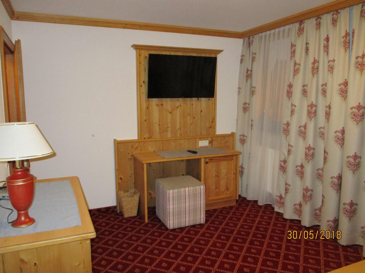 Hotel Gondel Altenkunstadt Екстериор снимка